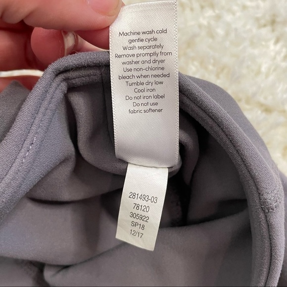 Athleta Salutation 7/8 High Rise Colorblock Tight In Grey & White Silver Bells S - Picture 13 of 13